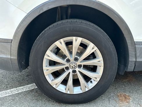 Used 2019 Volkswagen Tiguan S w/ Driver Assistance Package image 33