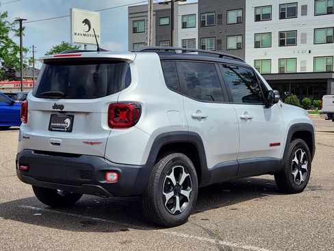 Used 2019 Jeep Renegade Trailhawk AWD/4WD image 10