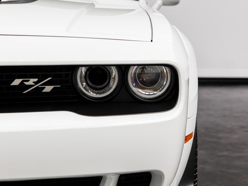Used 2023 Dodge Challenger R/T Scat Pack RWD image 5