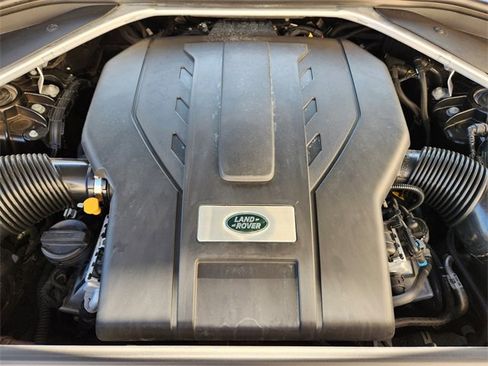 Used 2023 Land Rover Range Rover SE image 30