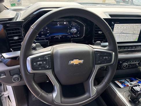 Used 2022 Chevrolet Silverado 1500 LTZ RWD image 22