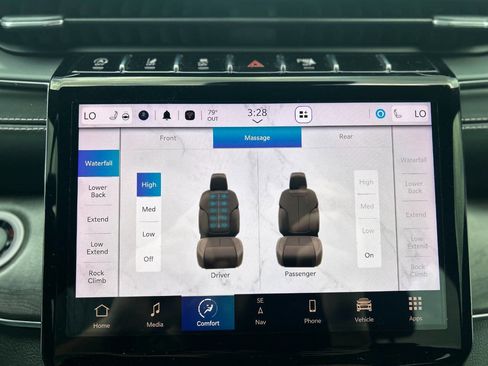 Used 2021 Jeep Grand Cherokee L Overland w/ Advanced Protech Group III image 15