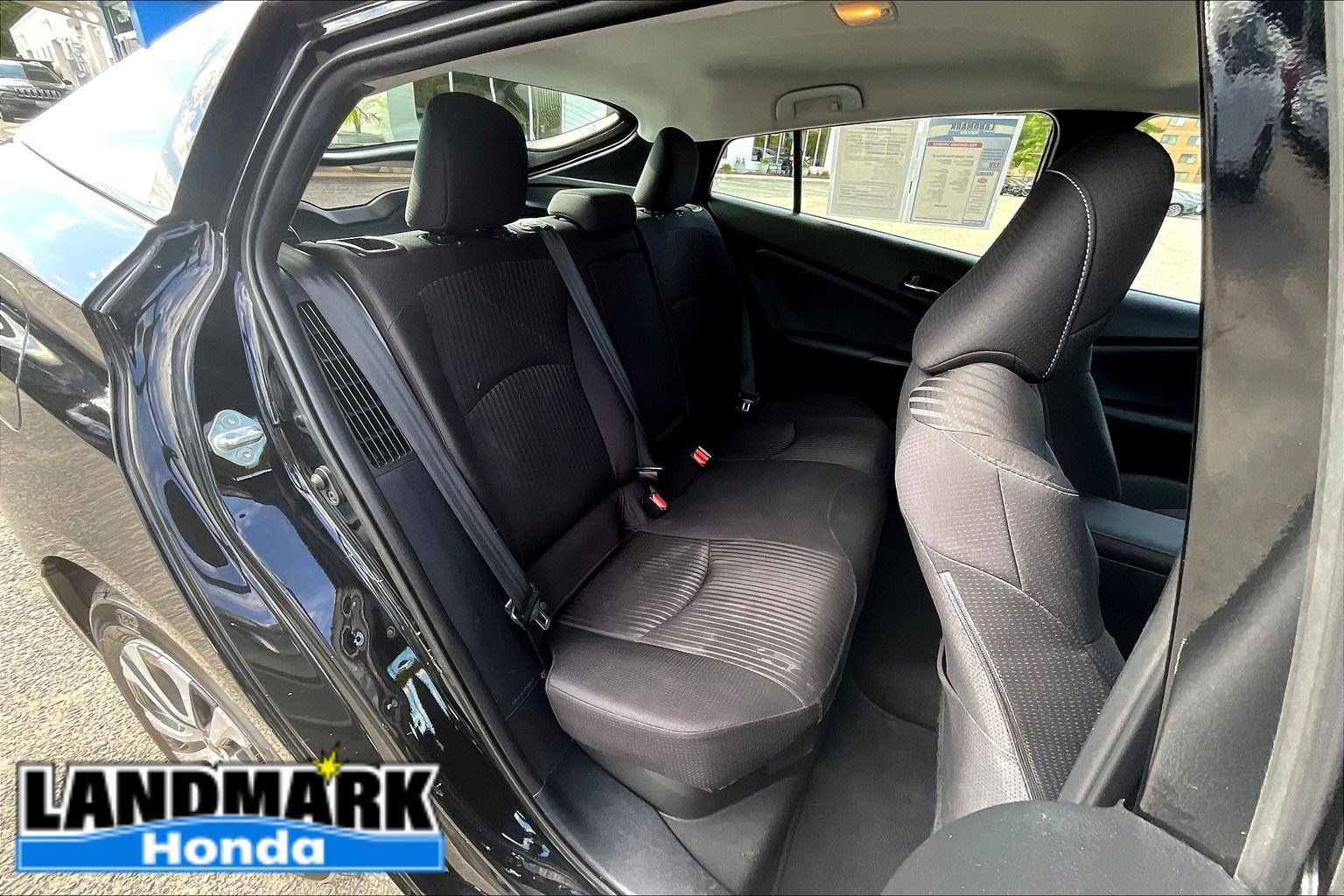Used 2021 Toyota Prius Prime LE w/ Carpet Mat Package (TMS) FWD image 28