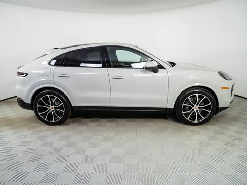 New 2026 Porsche Cayenne Coupe AWD/4WD image 28