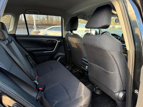 Certified 2022 Toyota RAV4 LE image 13
