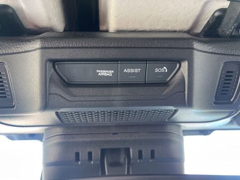 Used 2025 Jeep Wrangler Unlimited Sahara AWD/4WD image 63