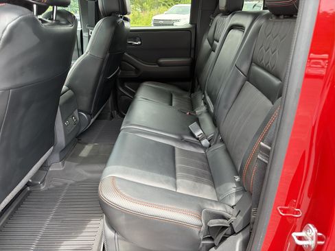 Used 2023 Nissan Frontier PRO-4X w/ Pro-4X Premium Package AWD/4WD image 19