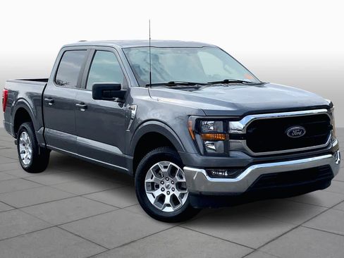 Used 2023 Ford F150 XLT image 3