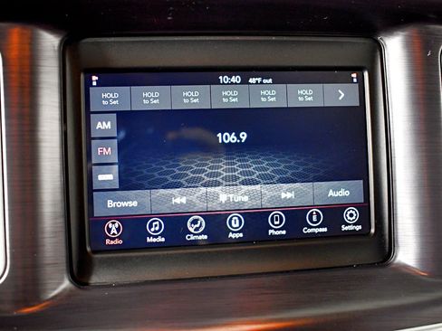 Used 2018 Dodge Charger SXT image 27