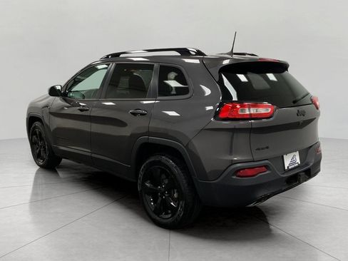 Used 2016 Jeep Cherokee Latitude w/ Comfort/Convenience Group AWD/4WD image 9