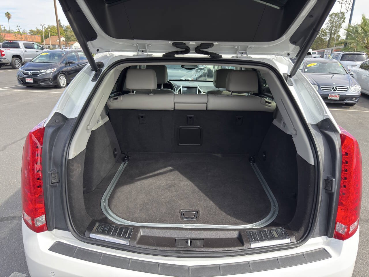 Used 2016 Cadillac SRX Premium w/ Driver Assist Package AWD/4WD image 24