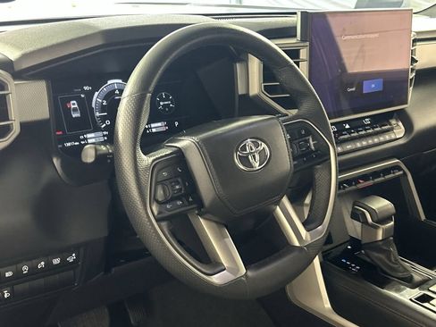 Used 2025 Toyota Tundra Limited AWD/4WD image 14