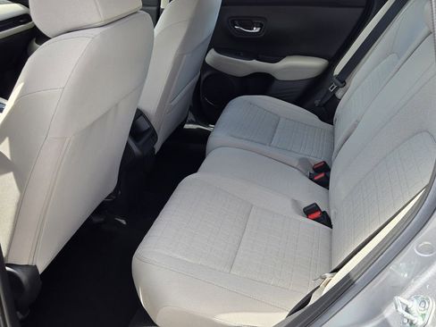 Used 2024 Honda HR-V LX image 9