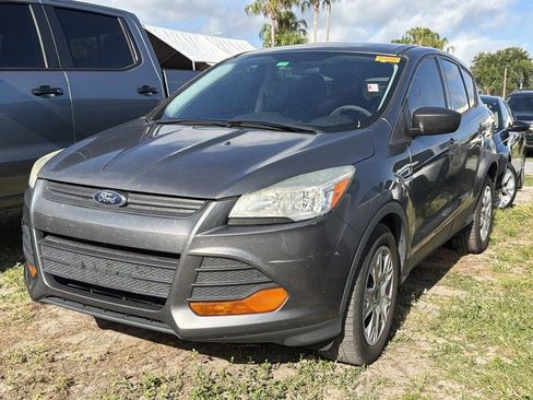 Used 2014 Ford Escape S FWD image 3
