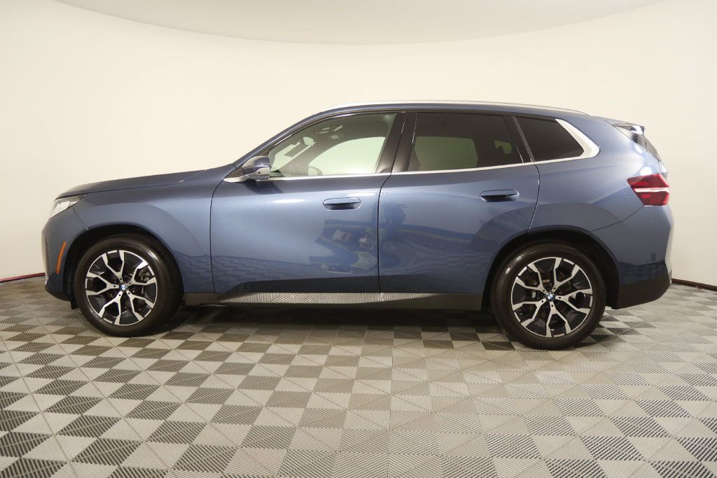 Used 2025 BMW X3 xDrive30i AWD/4WD image 7