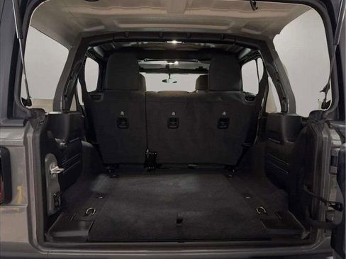 Used 2021 Jeep Wrangler Unlimited Sport image 27