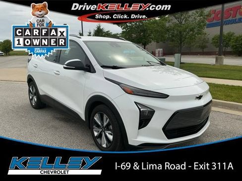 Used 2022 Chevrolet Bolt EUV LT w/ Convenience Package FWD image 1