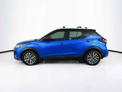 Used 2023 Nissan Kicks SV FWD image 4
