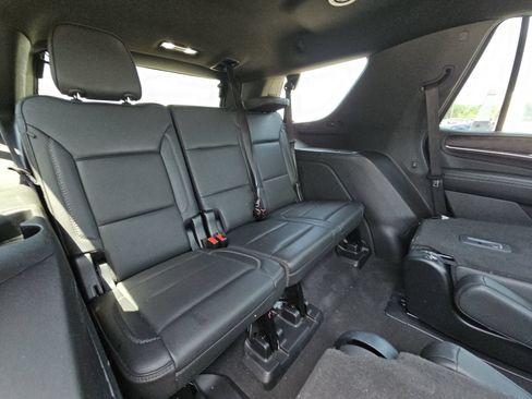 Used 2023 GMC Yukon Denali AWD/4WD image 14