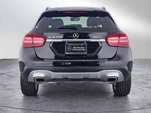 Used 2020 Mercedes-Benz GLA 250 4MATIC w/ Premium Package image 5