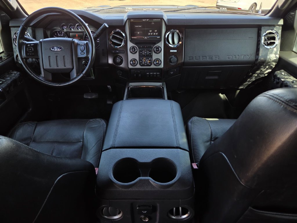 Used 2014 Ford F250 Lariat w/ Lariat Interior Package AWD/4WD image 14
