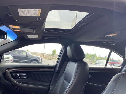 Used 2014 Ford Taurus Limited w/ Equipment Group 301A image 11