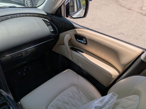 Used 2023 Nissan Armada Platinum w/ Captain's Chairs Package AWD/4WD image 18
