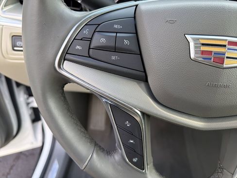 Used 2023 Cadillac XT5 Premium Luxury image 26