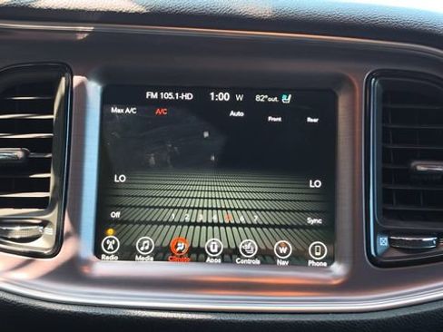 Used 2017 Dodge Challenger R/T Scat Pack RWD image 18