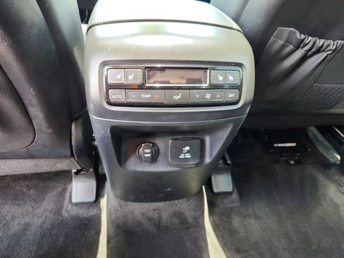 Used 2024 Hyundai Palisade SEL image 41