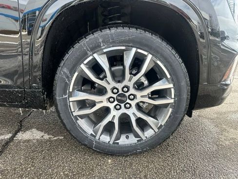 New 2026 GMC Acadia Denali Ultimate w/ LPO, Floor Liner Package image 6