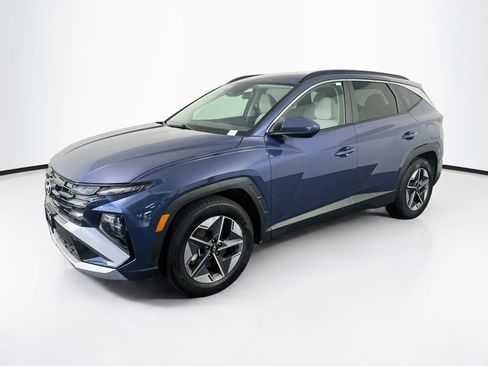 Used 2025 Hyundai Tucson SEL FWD image 3