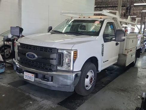 Used 2019 Ford F350 XL w/ Power Equipment Group image 1
