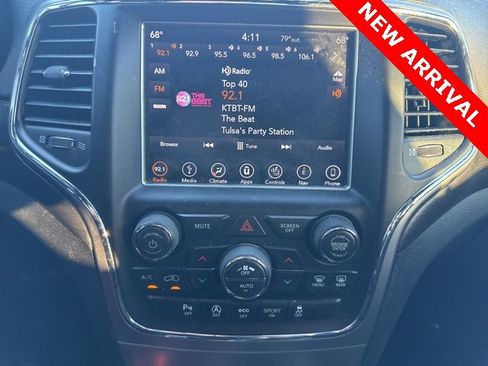 Used 2018 Jeep Grand Cherokee Altitude image 13