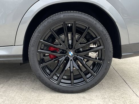 New 2026 BMW X6 xDrive40i image 7