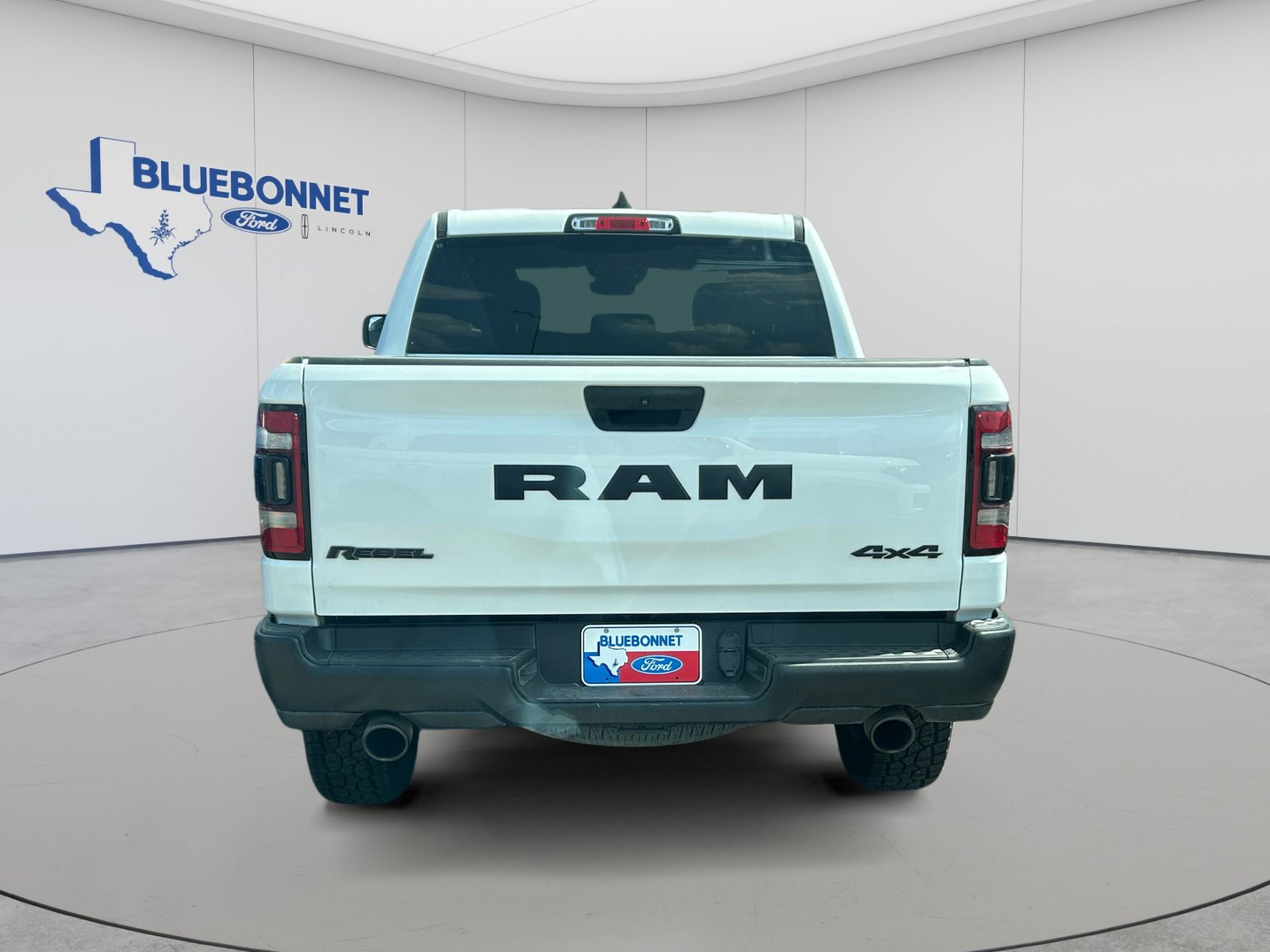 Used 2024 RAM 1500 Rebel AWD/4WD image 5
