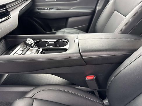 Certified 2025 Nissan Murano SV image 20