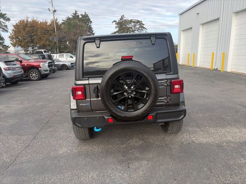 Used 2023 Jeep Wrangler Unlimited Sahara w/ Cold Weather Group image 6