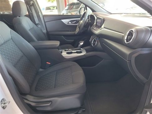 Used 2022 Chevrolet Blazer LT image 14