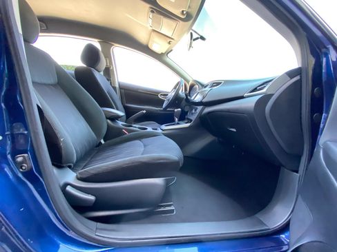 Used 2019 Nissan Sentra SV FWD image 31