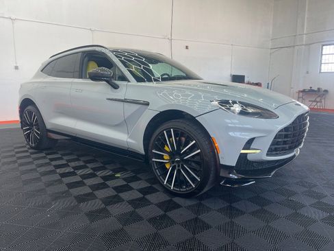 Used 2023 Aston Martin DBX 707 AWD/4WD image 25