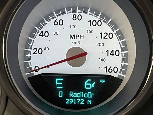 Used 2010 Dodge Challenger R/T RWD image 79