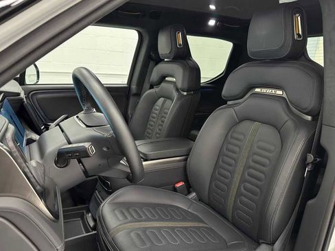 Used 2023 Rivian R1T Adventure image 13