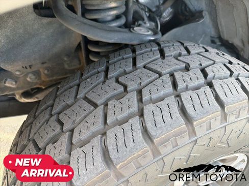 Used 2019 Toyota Tacoma TRD Sport image 20