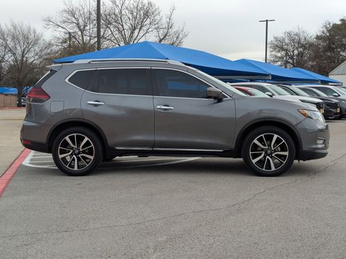 Used 2020 Nissan Rogue SL image 3