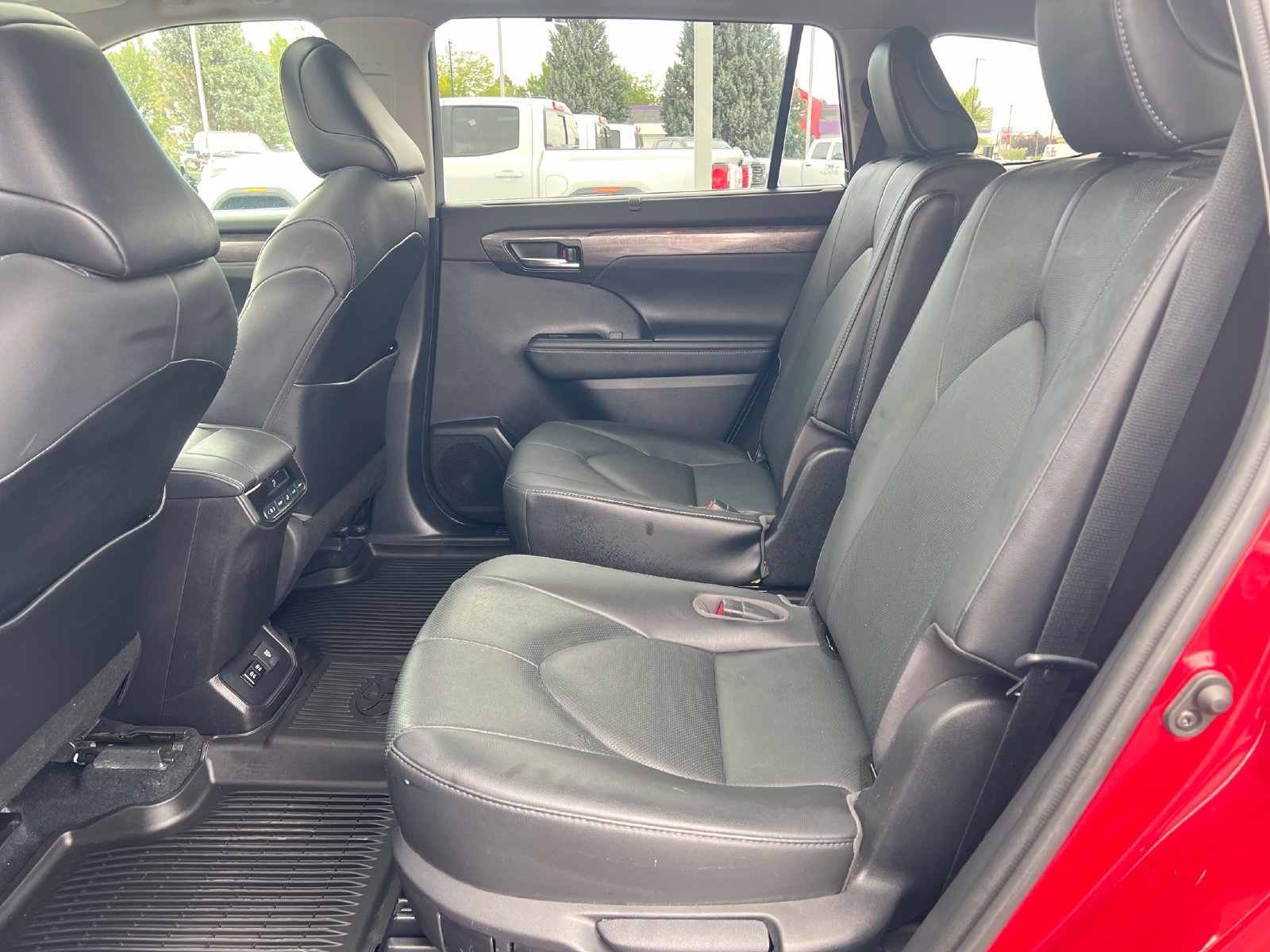 Used 2021 Toyota Highlander Limited AWD/4WD image 24