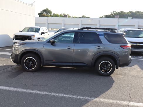 Used 2023 Nissan Pathfinder Rock Creek AWD/4WD image 7
