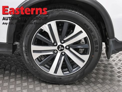Used 2023 Mitsubishi Outlander Sport ES AWD/4WD image 31