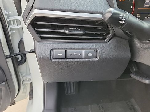 Used 2022 Nissan Altima 2.5 S FWD image 28