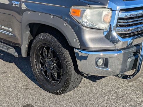 Used 2016 Toyota Tundra SR5 image 10
